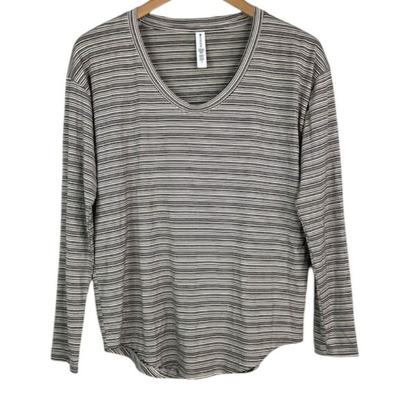 Athleta Cloudlight Stratus Striped Ling Sleeve Tee - Picture 3 of 8